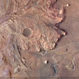 in drei Jahren zurückgelegte Strecke des Ingenuity und parallel des Rovers