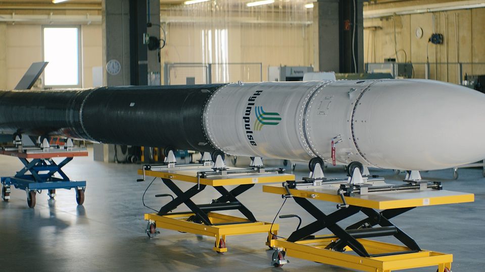 Weltraum: Die vergleichsweise kleine Rakete SR75 soll demonstrieren, dass die neue Technologie prinzipiell funktioniert. Ist der Start erfolgreich, plant das Unternehmen den Bau einer größeren Die vergleichsweise kleine Rakete SR75 soll demonstrieren, dass die neue Technologie prinzipiell funktioniert. Ist der Start erfolgreich, plant das Unternehmen den Bau einer größeren
