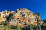 Im Südwesten der autonomen Region Kastilien-La Mancha in Zentralspanien beherbergt der Park das weltweit ergiebigste Quecksilbervorkommen – das Schwermetall wird in Almadén seit über 2500 Jahren gewonnen. Sein starkes Vorkommen ist auf einen unterseeischen Vulkanausbruch im Surtseya-Gebiet zurückzuführen, der sich vor 420 Millionen Jahren ereignete.