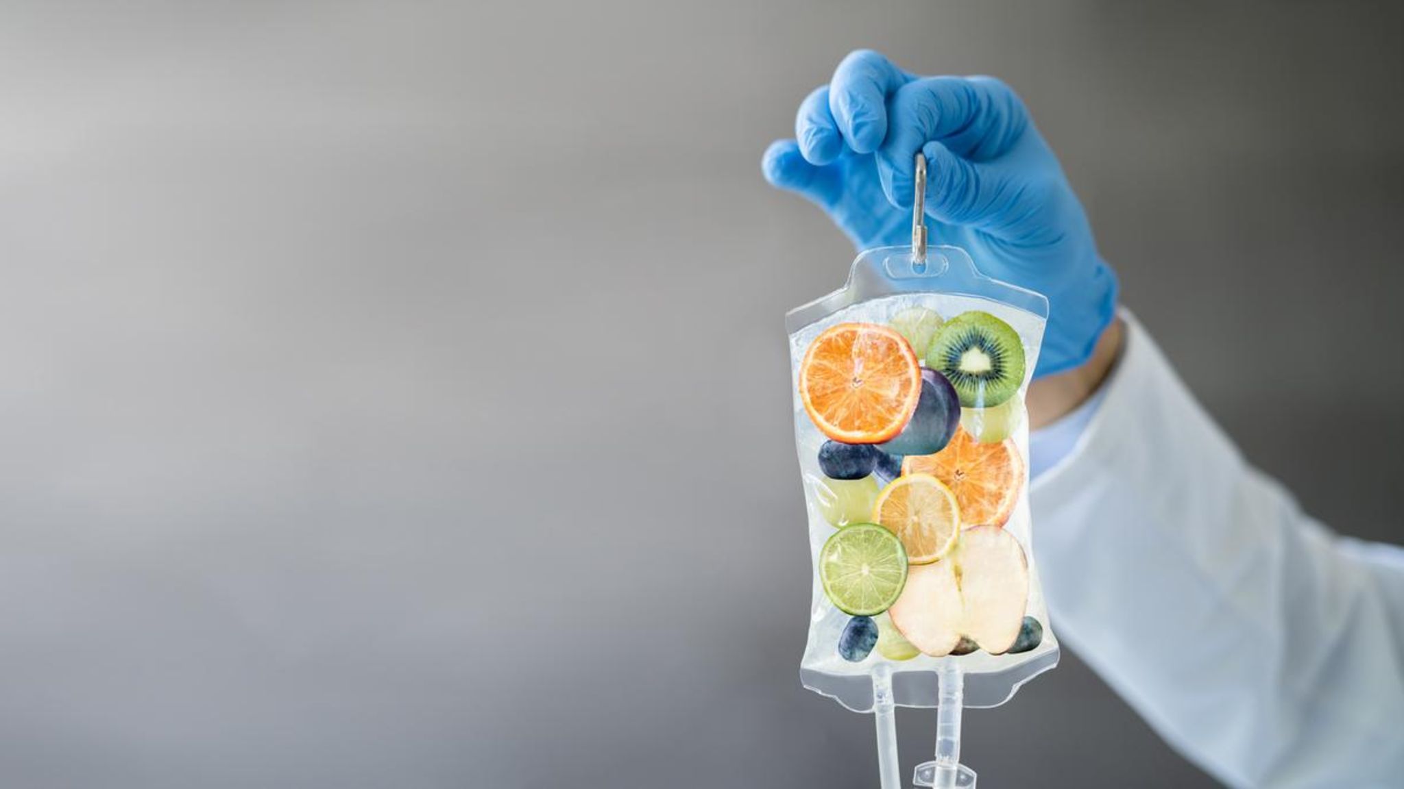 Infusionsbeutel mit Früchten Infusionsbeutel mit Früchten
