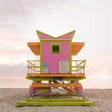 Mal rund, mal zackig, erinnern sie an Art déco und spiegeln die Farben der Fauna des US-Bundesstaates wider. Sie sind zu Symbolen der Wiederbelebung Südfloridas geworden.