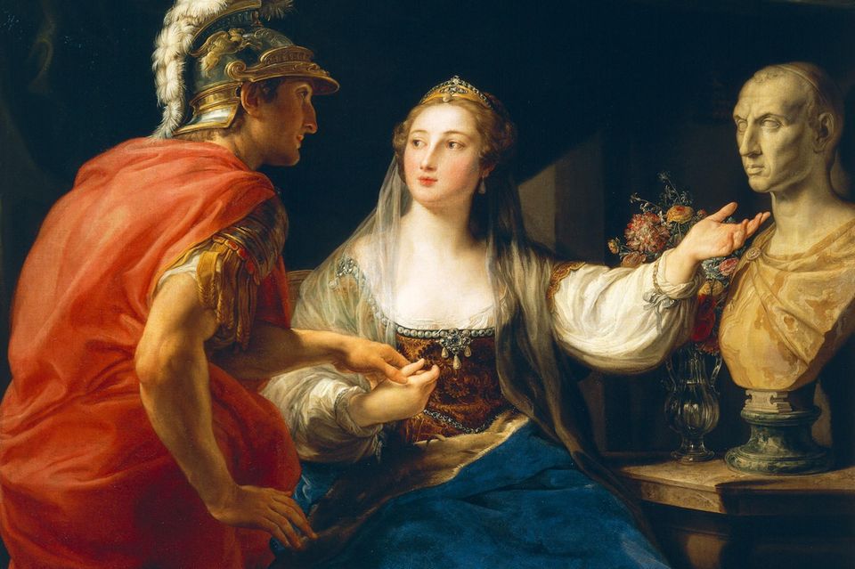 Gemälde von Kleopatra und Marcus Antonius, rechts eine Büste Caesars