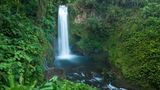 La Paz Wasserfall im Grünen