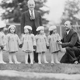 Ontarios Premierminister besucht die Schwestern