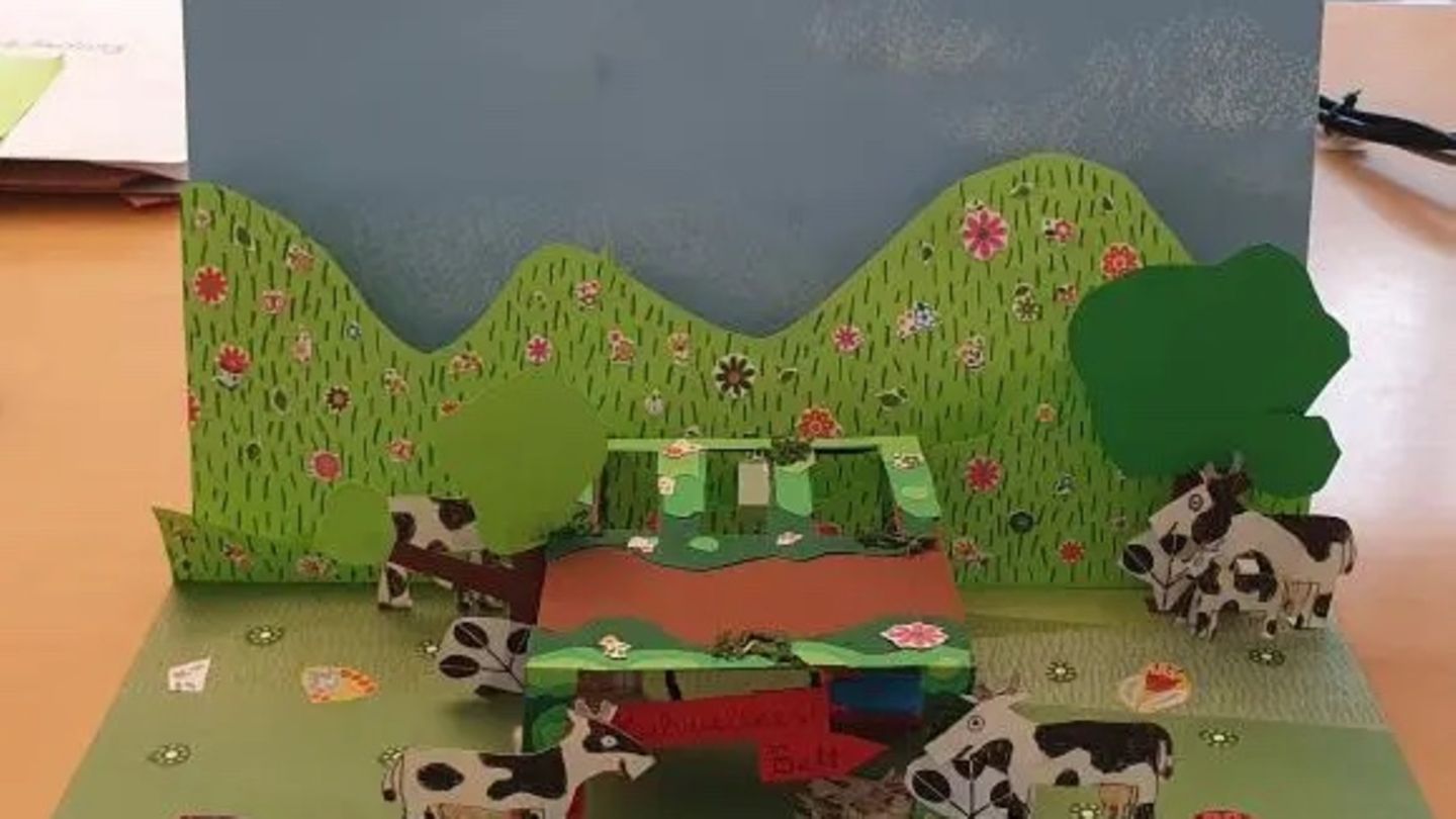 von Charlotte aus Freinsheim   Lust auf mehr? Diese und weitere Pop-up-Landschaften könnt ihr in einer Ausstellung im Greenpeace-Gebäude in der Hongkongstraße 10 in Hamburg bewundern.