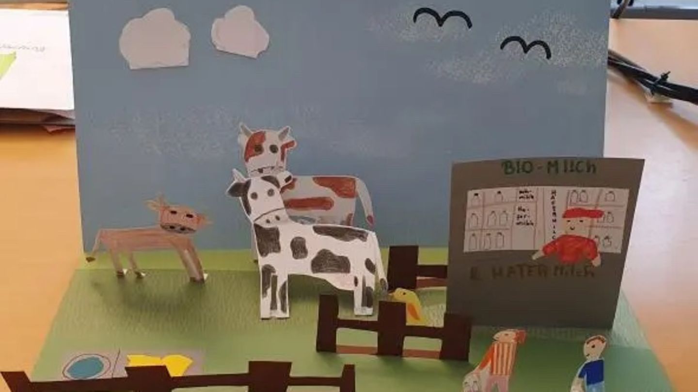 von Frida aus Karlsruhe   Lust auf mehr? Diese und weitere Pop-up-Landschaften könnt ihr in einer Ausstellung im Greenpeace-Gebäude in der Hongkongstraße 10 in Hamburg bewundern.