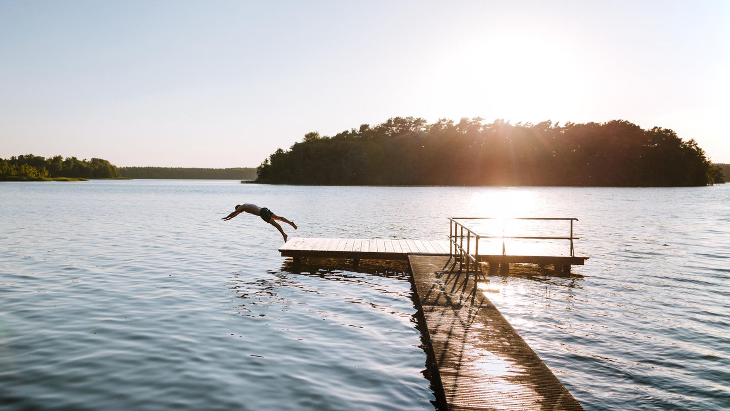 Ausgezeichnete Badegewässerqualität: der Große Lychensee in Brandenburg