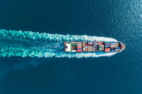 Containerfrachter auf hoher See: Weniger Ruß, mehr Erderwärmung