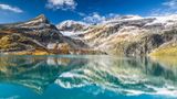 See, in dem sich die Berge spiegeln