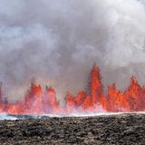 Lavafontänen auf Island