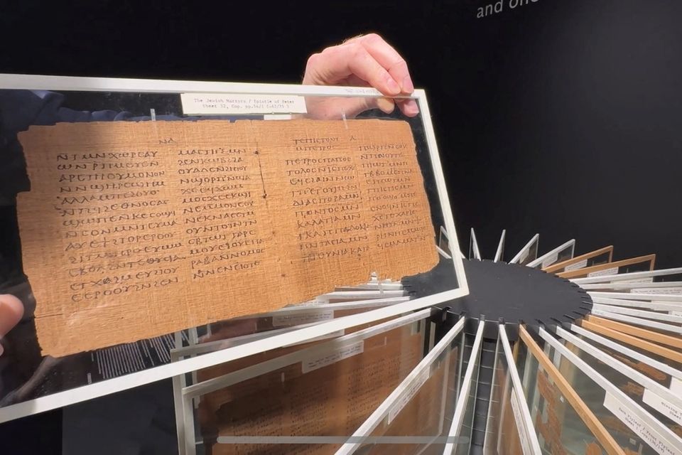 Er gilt nicht nur als früher Prototyp des gebundenen Buches, sondern gewährt auch Einblicke ins frühe Christentum: Crosby-Schøyen-Kodex