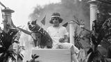 Der Hund "Sergeant Stubby" bei einer Parade