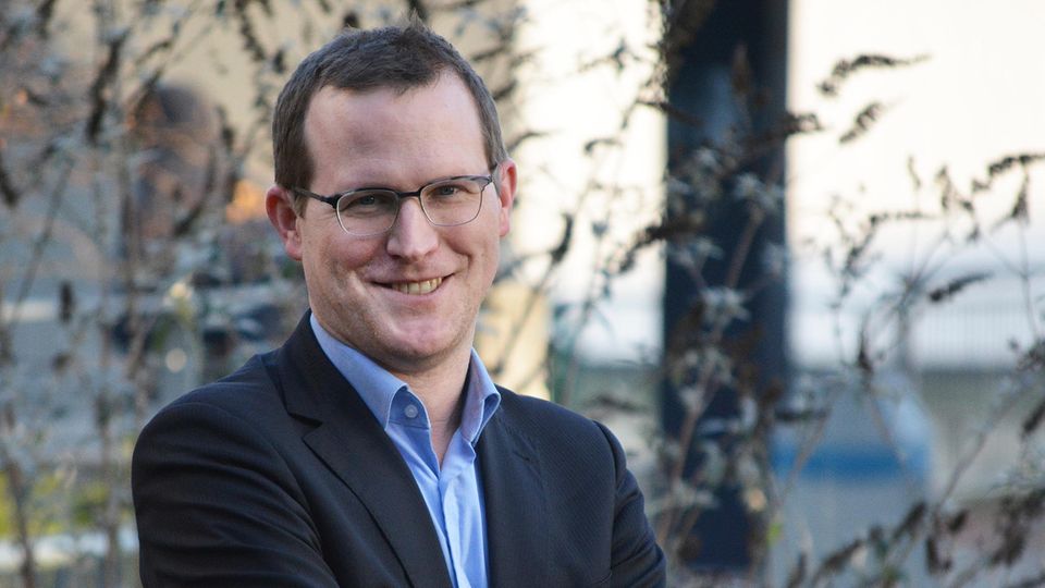 Porträt von Dr. Tobias Hayer
