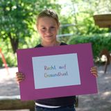 Pia, 10 Jahre sagt: »Alle Kinder haben ein Recht auf Gesundheit. Das bedeutet, dass sie Medikamente bekommen, wenn sie krank sind, und dass jemand einen pflegt. Dazu gehört auch, dass man gesundes Essen und sauberes Wasser zum Trinken erhält.«
