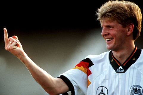 Stefan Effenberg zeigt Stinkefinger