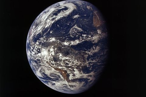 Die Erde rotiert – im Zuge des Klimawandels nun langsamer