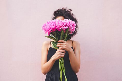 Eine gute Entschuldigung braucht mehr als Blumen: Wenn wir andere um Verzeihung bitten, kommt es auch auf die richtigen Worte an