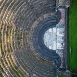Das Odeion war ein überdachtes Theater: Hier konnten bis zu 1500 Zuschauerinnen und Zuschauer musikalische Vorführungen verfolgen