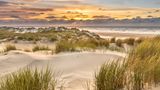 Strand im Ameland, Dünen, Sonnenuntergangsstimmung