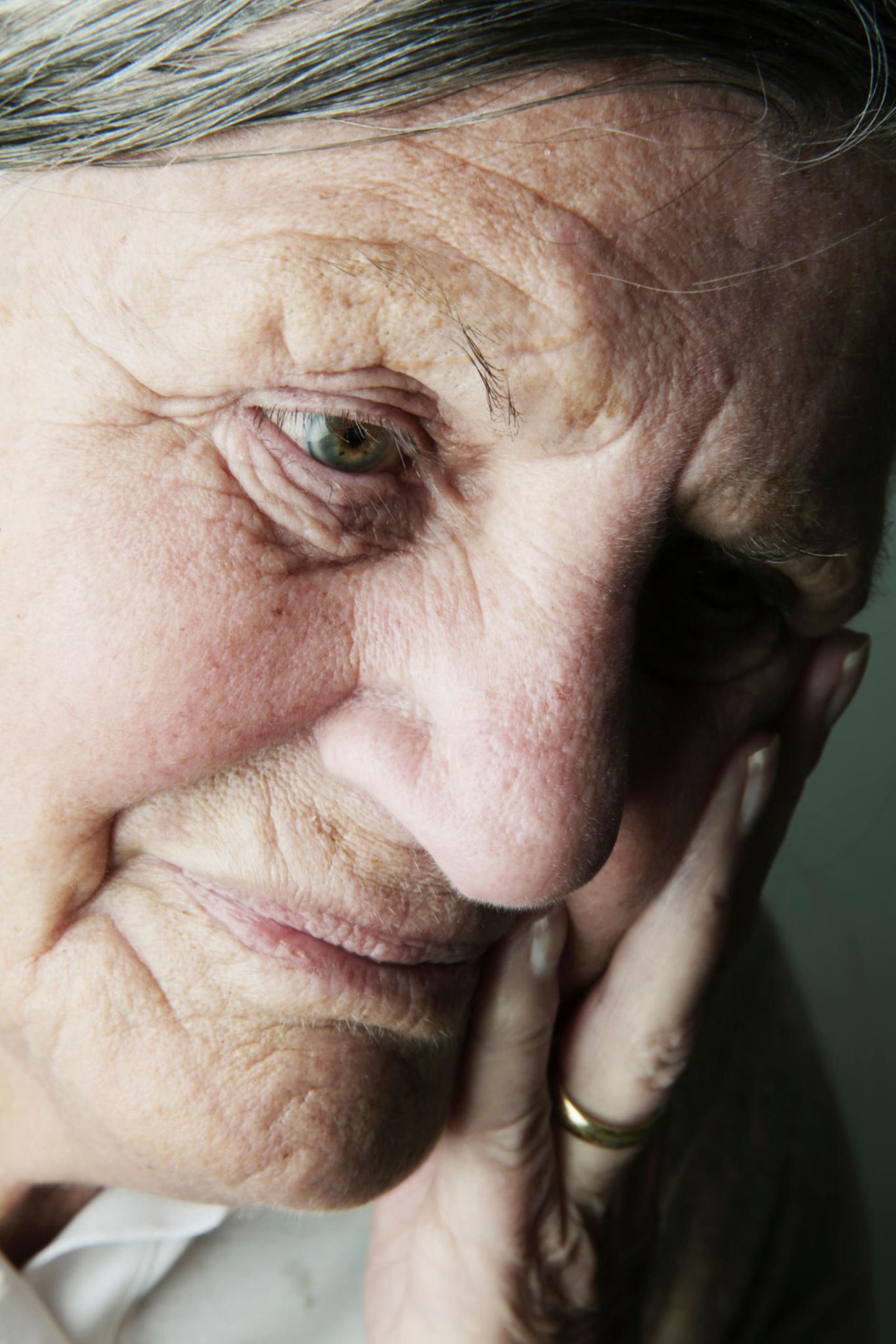 Alzheimer: Warum Frauen öfter erkranken als Männer - [GEO]