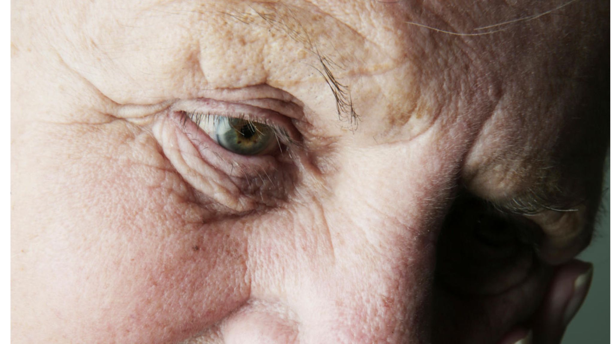 Nahaufnahme des Gesichts einer alten Frau