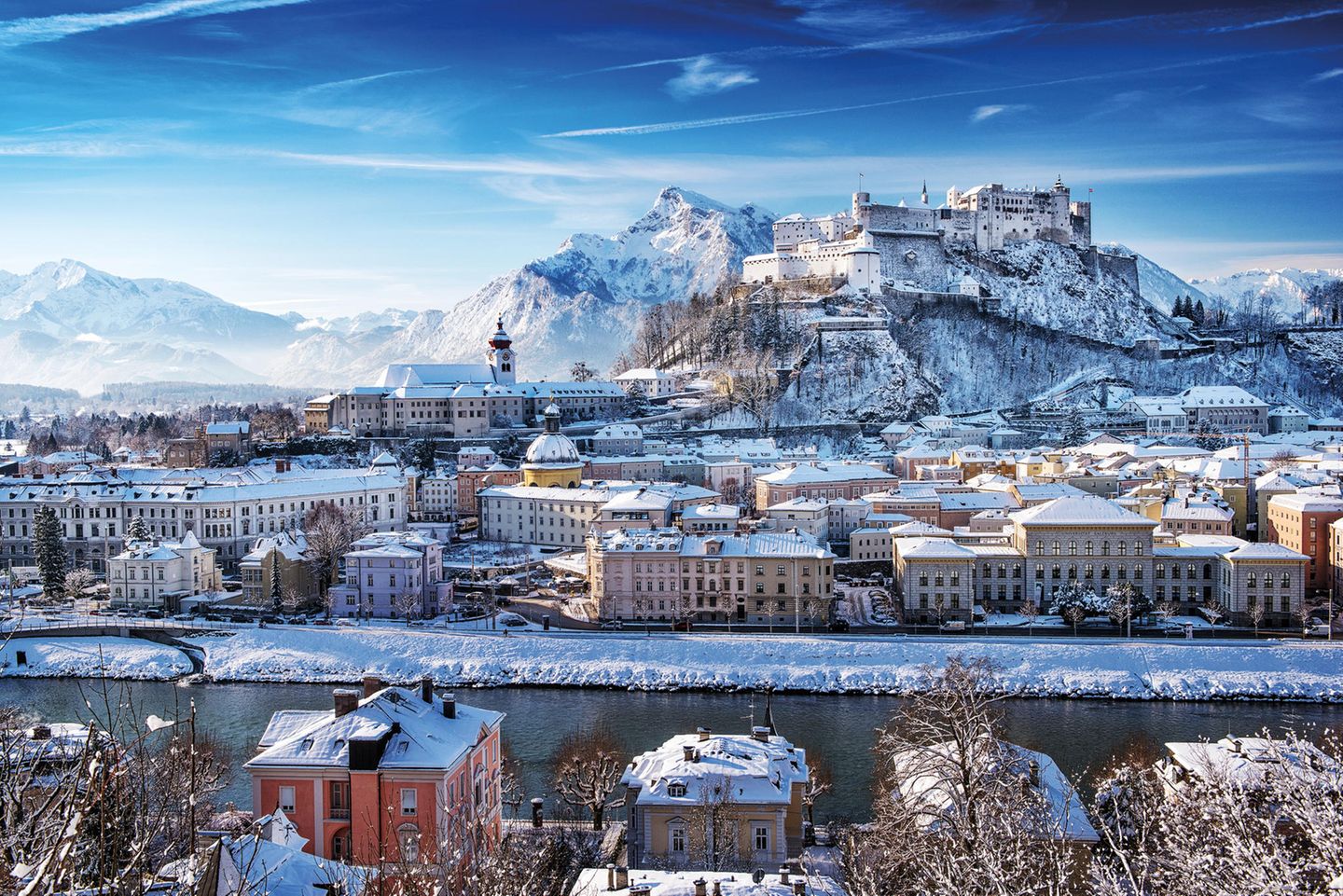 Salzburg Stadtansicht im Schnee