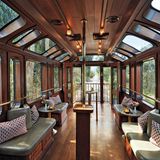 Blick auf den Zug im Inneren