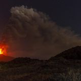 Vulkan Ätna im August 2024 spuckt Lava