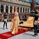 Elizabeth Taylor als Kleopatra