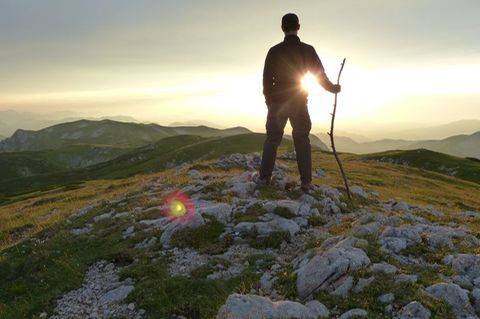 Wanderer im Sonnenlicht