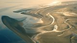 Deutschland, Schleswig-Holstein, Luftaufnahme Wattenmeer, Ebbe, Watt, Gezeiten, Landschaft, natur, Europa, 2005; QF; Germany, Schleswig-Holstein,\u000A\u000ANorth-Sea, low tide, \u000AAerial, starting St.Peter-Ording,\u000A\u000ADeutschland,Schleswig-Holstein,\u000ANordsee, Watt, Flug von\u000ASt.Peter-Ording, Nordfriesland,\u000A20.06.2005\u000A\u000A(Bildtechnik: sRGB, \u000A48.56 MByte vorhanden)
