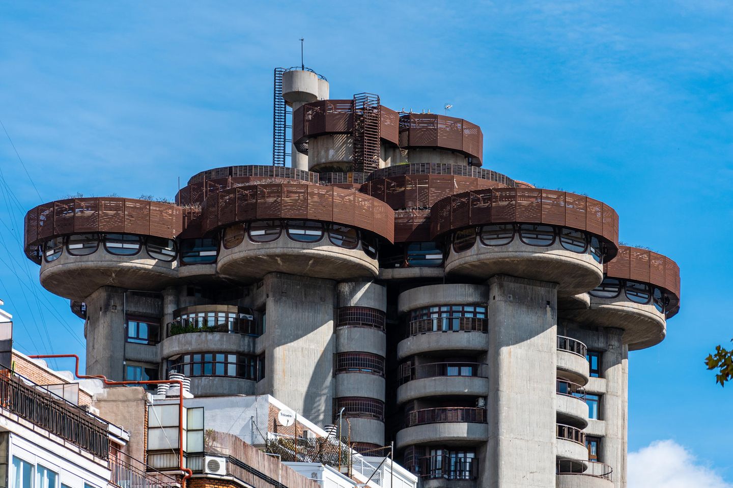 Leben im Beton-Baum: Torres Blancas Türme des Torres Blancas in Madrid