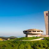 Aussenansicht des Busludscha-Denkmals