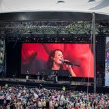 3Berlin brachten mit ihren Hits alle zum Tanzen! Toby, Diane und Carsten waren bereits 2019 bei GEOlino LIVE dabei. Solch ein schönes Wiedersehen!   