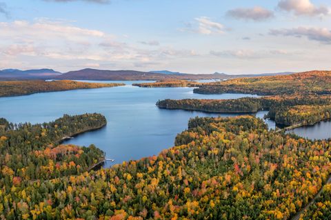 Herbstfarben am Moosehead Lake