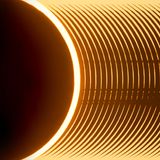 Fotograf Ryan Imperio machte diese Reihenaufnahme während einer Sonnenfinsternis am 14. Oktober 2023 in Texas, als sich der Mond vor das Zentralgestirn schob und bloß noch ein leuchtender Ring den Erdtrabanten umgab. Die Schatten in den Ringstrukturen offenbaren ein astronomisches Phänomen, das nach seinem Entdecker, dem britischen Astronom Francis Baily, als "Baylische Perlen" bezeichnet und durch Unebenheiten der Mondoberfläche hervorgerufen wird. Das Sonnenlicht scheint durch die Täler und Krater, so dass der typische Leuchtring unterbrochen wird. Mit seinem spektakulären Foto wird Ryan Imperio zum "Winner" und "Overall Winner" des Wettbewerbs gekürt.   Der Wettbewerb „Astronomy Photographer of the Year“ wird vom Royal Observatory Greenwich mit Unterstützung von Liberty Specialty Markets und in Zusammenarbeit mit dem BBC Sky at Night Magazine ausgerichtet. Im Rahmen des diesjährigen Wettbewerbs wurden mehr als 3.500 Beiträge aus 58 Ländern eingereicht.