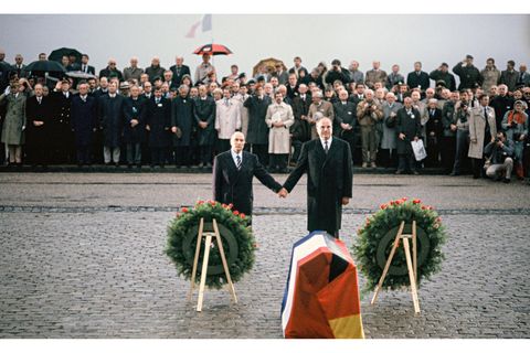 Mitterand und Kohl in Verdun