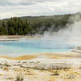 Heiße Quelle dampfend in Idaho, USA