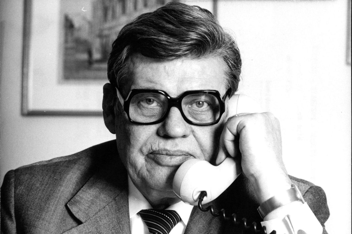 Hanns Martin Schleyer: Der Boss der Bosse Hanns Martin Schleyer am telefon