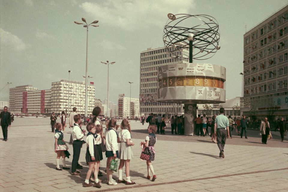 Berlin, Alexanderplatz, Weltzeituhr 1.3894