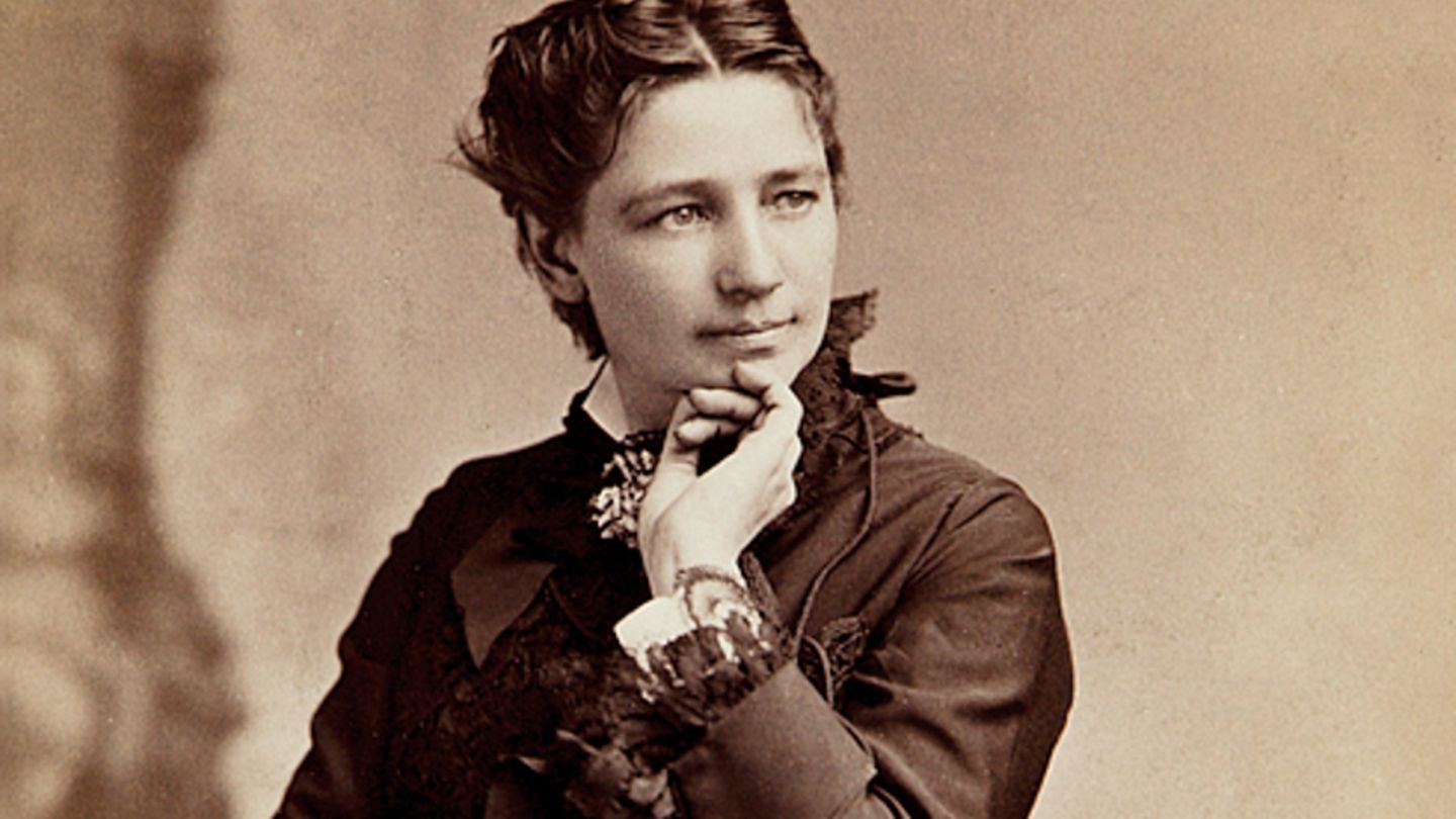 Victoria Woodhull in Denkerpose