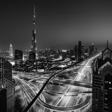 Skyline Dubai bei Nacht