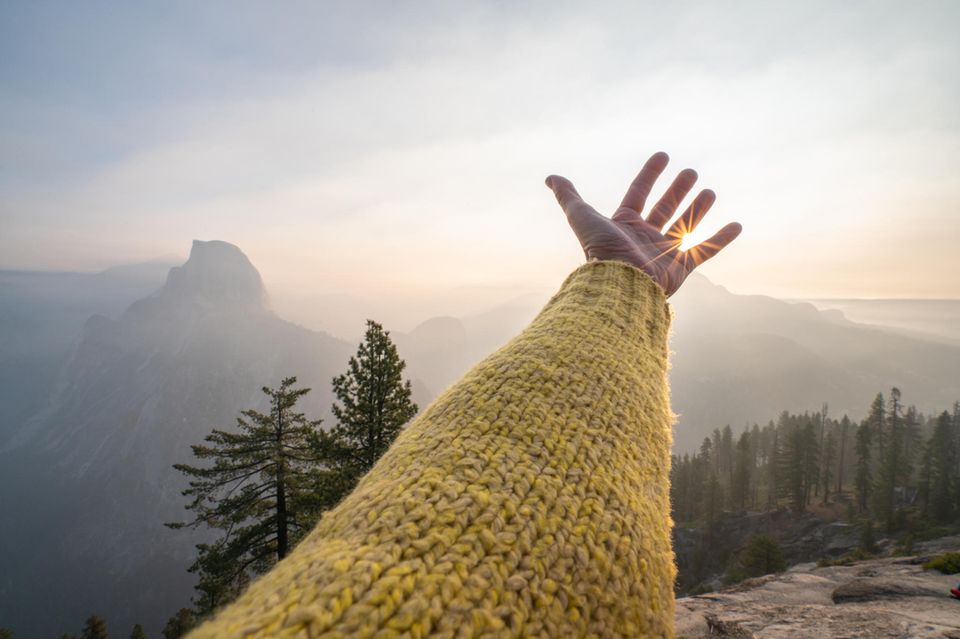 Positive Trends und fundamentale Innovationen für den Aufbruch in eine bessere Zukunft gibt es bereits – nur die Politik ist mutlos, beklagt Peter Hennicke vom Wuppertal Institut und Club of Rome 1.4993