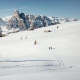 Schneelandschaft mit Schneeschuhwandern