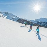 Schneelandschaft mit Schneeschuhwanderern