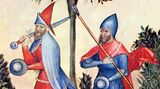 Zwei Soldaten tragen Schwert und Speer