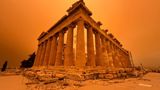Das Parthenon im Saharastaub