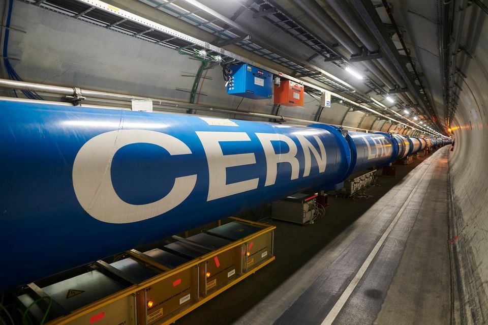 Der Large Hadron Collider überwindet auch im wörtlichen Sinne Grenzen: Er verläuft im Untergrund des Schweizer wie auch des französischen Staatsgebiets 1.5004