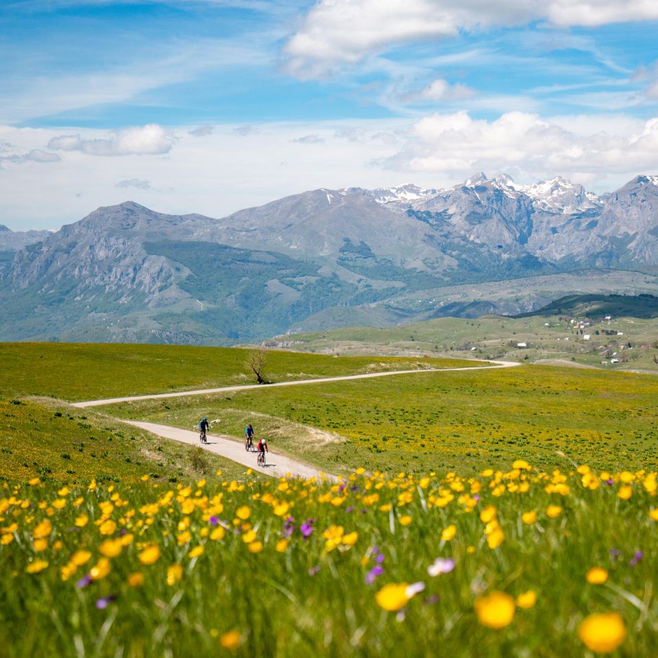 Noch verirren sich wenige Urlauber hierher: die dinarischen Alpen in Montenegro 