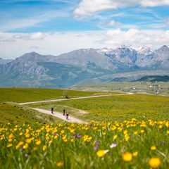Noch verirren sich wenige Urlauber hierher: die dinarischen Alpen in Montenegro 